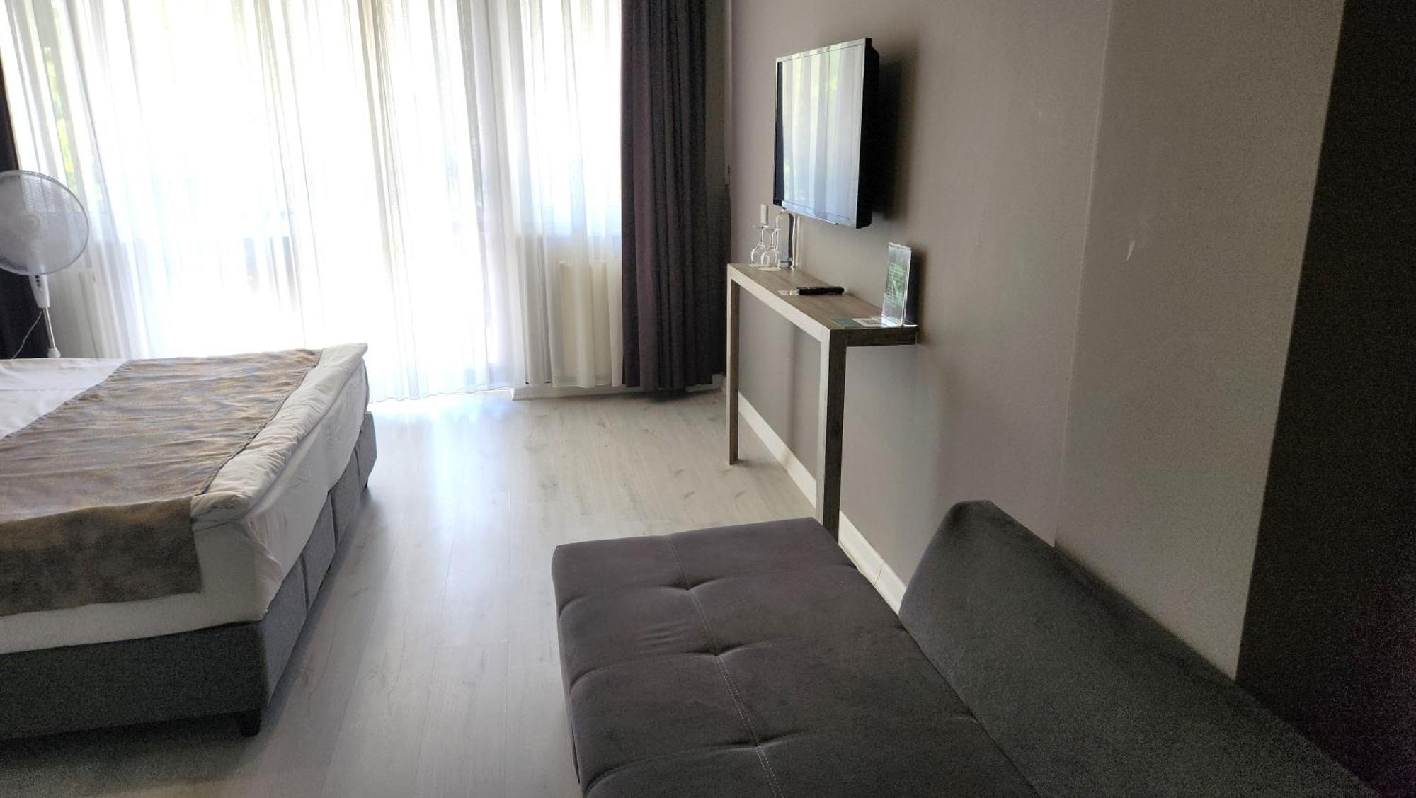 Hbs Polonezkoy Life & Garden Hotel Istanbul Exterior photo